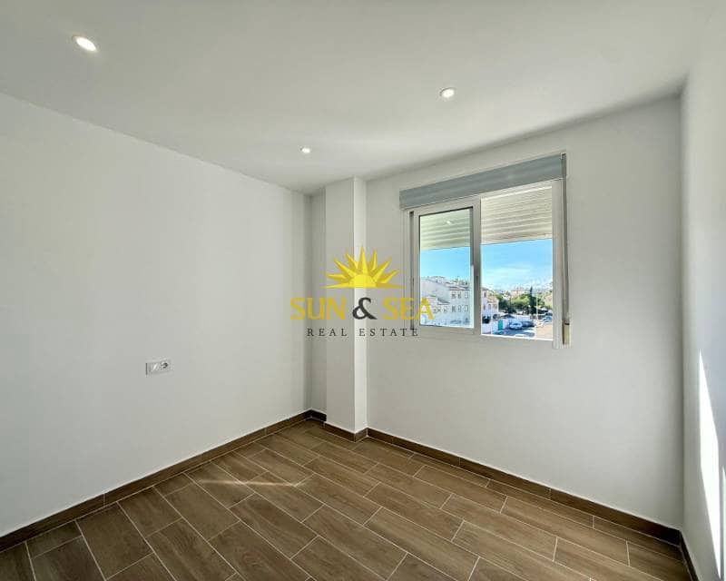 2 sypialnia Apartament na sprzedaż w Orihuela Costa z basenem garażem - 189 000 € (Ref: 9369171)