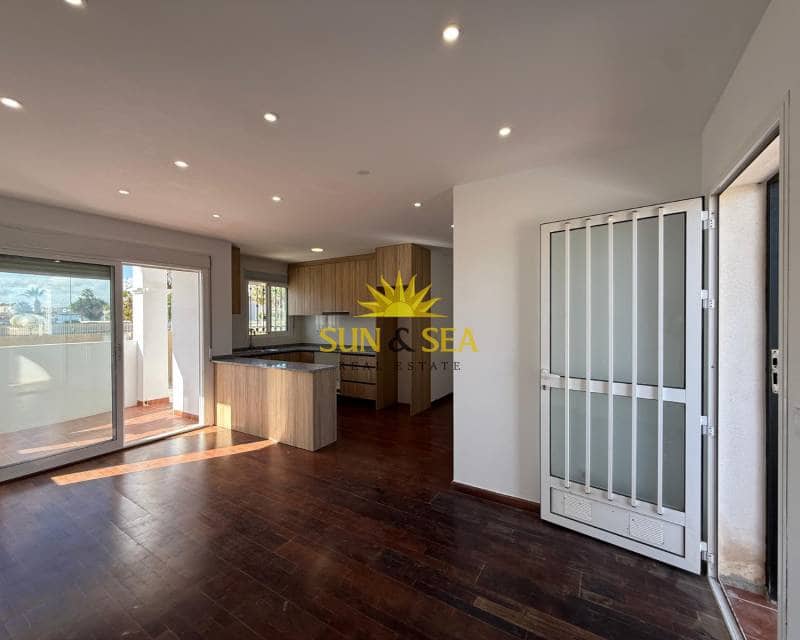 2 makuuhuone Huoneisto myytävänä paikassa Orihuela Costa mukana uima-altaan 
autotalli - 198 000 € (Ref: 9369175)