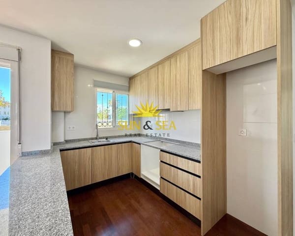 2 makuuhuone Huoneisto myytävänä paikassa Punta Prima, Orihuela mukana uima-altaan 
autotalli - 198 000 € (Ref: 9369175)