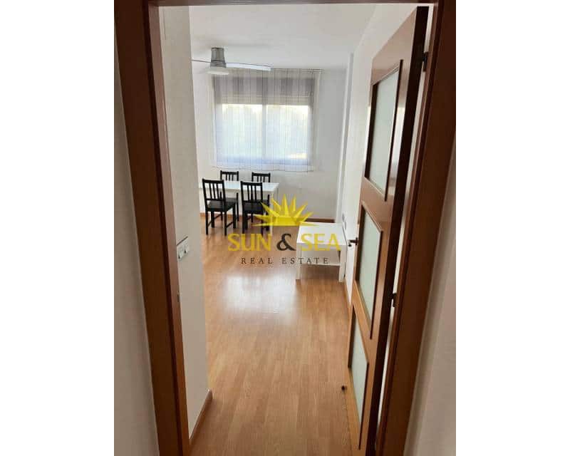 3 sypialnia Apartament do wynajęcia w Miasto Murcja z garażem - 950 € (Ref: 9371404)