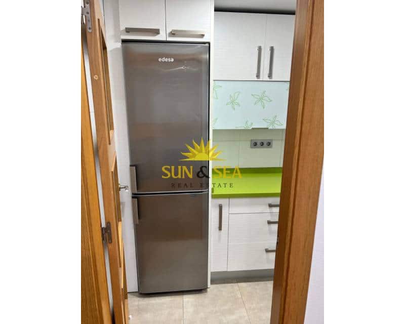 3 sypialnia Apartament do wynajęcia w Miasto Murcja z garażem - 950 € (Ref: 9371404)