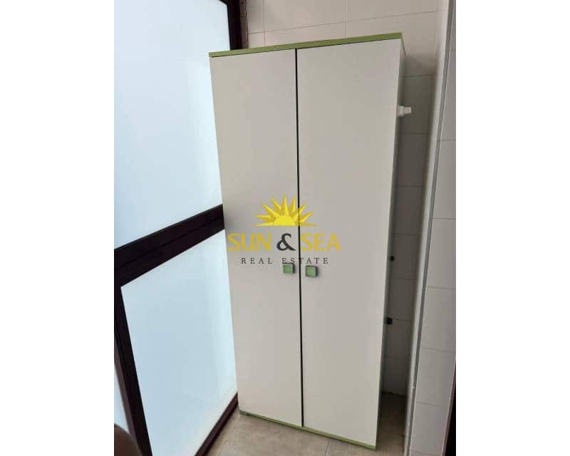 3 sypialnia Apartament do wynajęcia w Miasto Murcja z garażem - 950 € (Ref: 9371404)