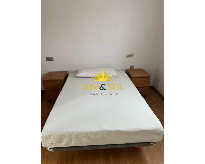 3 sypialnia Apartament do wynajęcia w Miasto Murcja z garażem - 950 € (Ref: 9371404)