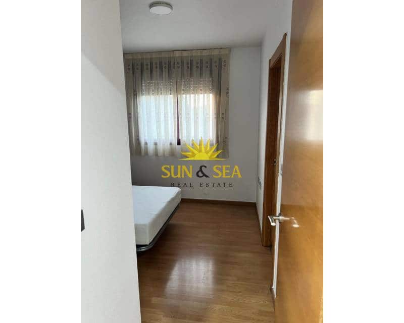 3 sypialnia Apartament do wynajęcia w Miasto Murcja z garażem - 950 € (Ref: 9371404)