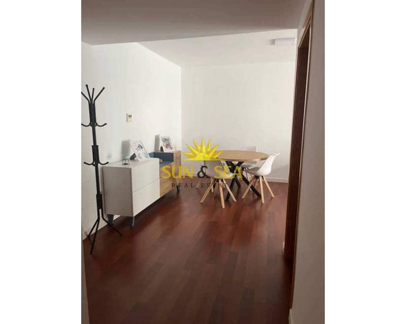 2 bedroom Apartment for rent in Murcia city with garage - € 900 (Ref: 9372208)