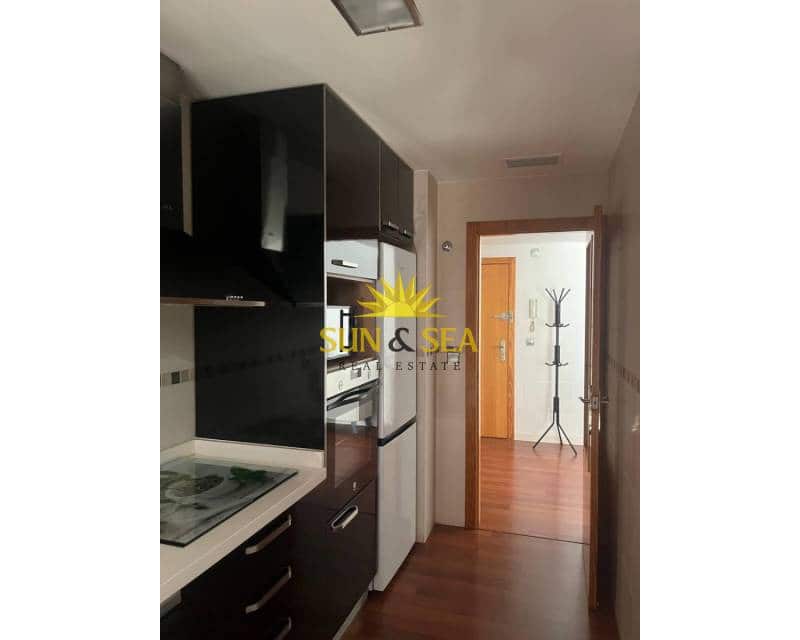 2 bedroom Apartment for rent in Murcia city with garage - € 900 (Ref: 9372208)