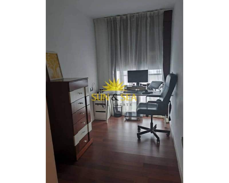 2 bedroom Apartment for rent in Murcia city with garage - € 900 (Ref: 9372208)