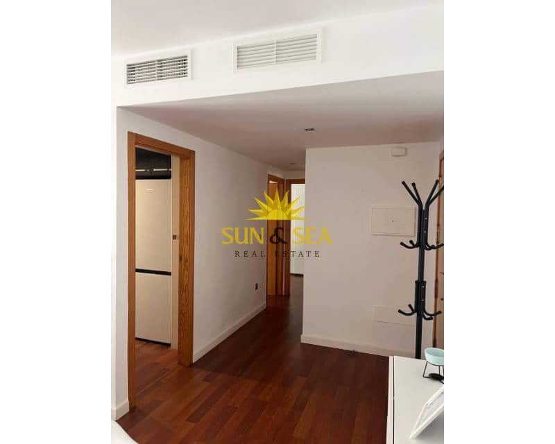 2 bedroom Apartment for rent in Murcia city with garage - € 900 (Ref: 9372208)