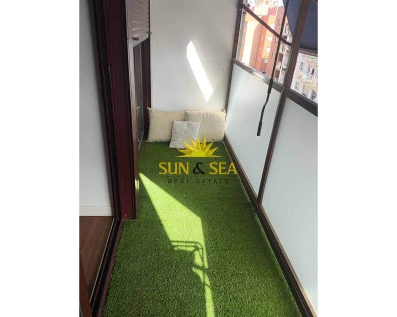 2 bedroom Apartment for rent in Murcia city with garage - € 900 (Ref: 9372208)