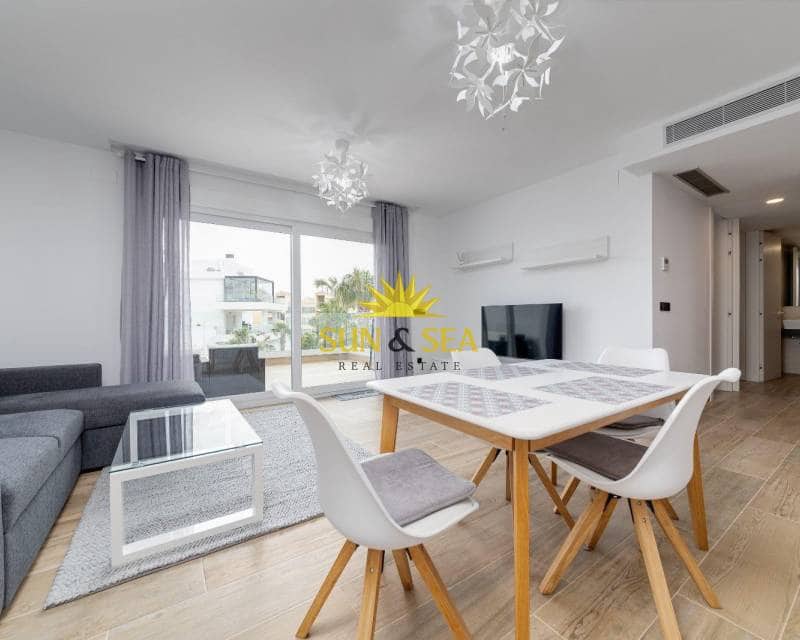 2 bedroom Apartment for rent in Torrevieja with pool - € 1,400 (Ref: 9372318)