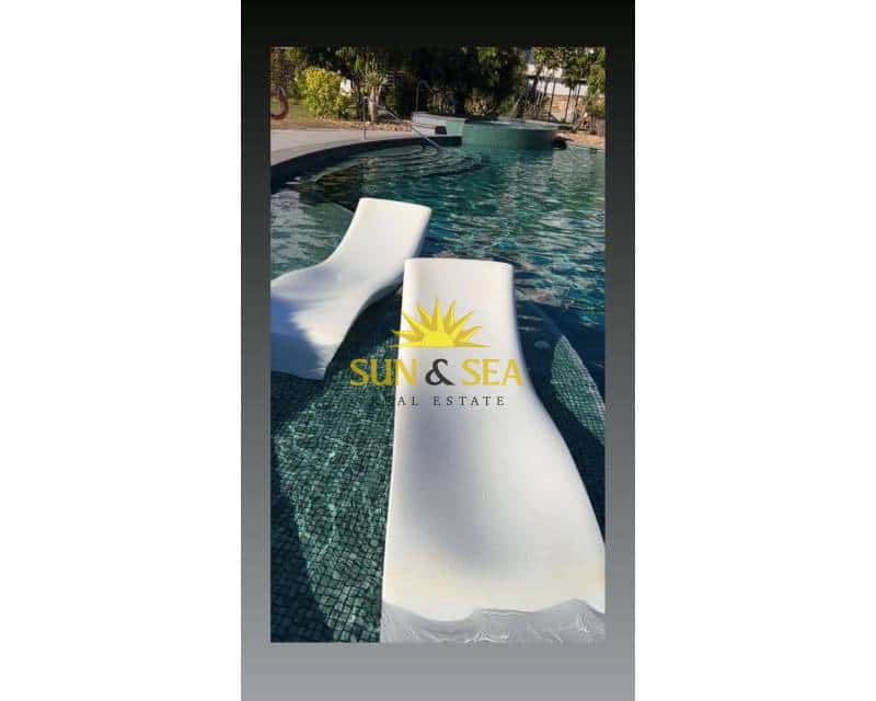 2 bedroom Apartment for rent in Torrevieja with pool - € 1,400 (Ref: 9372318)