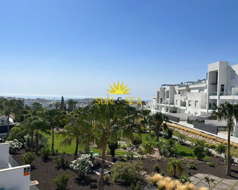 2 bedroom Apartment for rent in Torrevieja with pool - € 1,400 (Ref: 9372318)