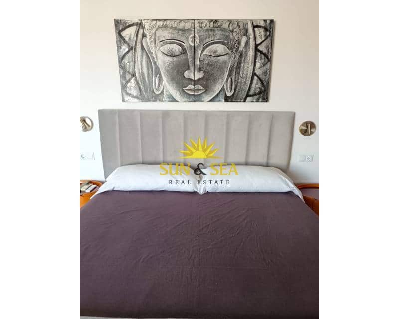 Chalet de 4 habitaciones en Gran Alacant en alquiler con piscina garaje - 3.000 € (Ref: 9374061)