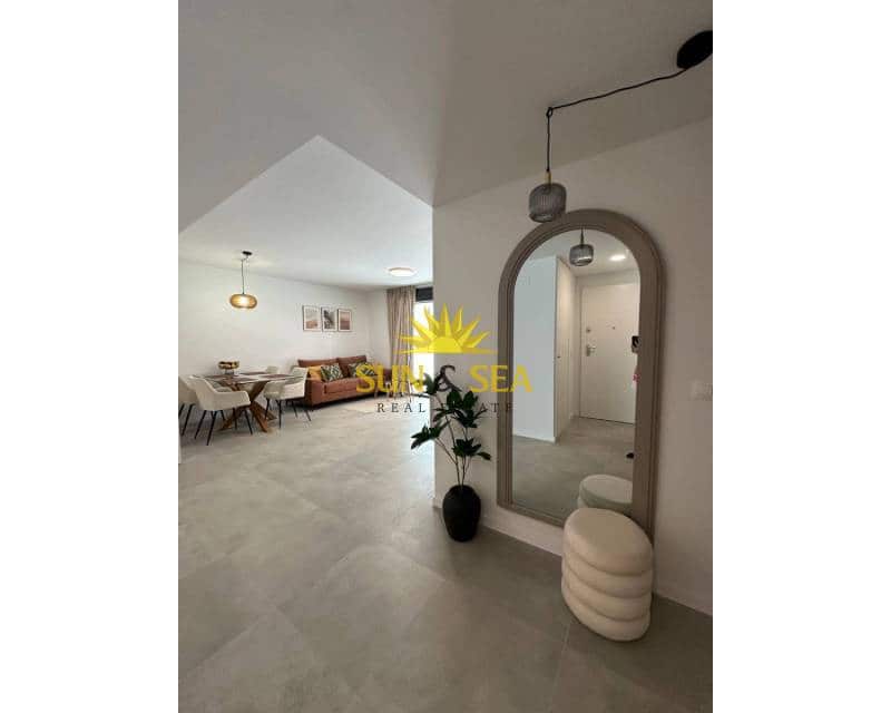 2 soverom Leilighet til leie i Dehesa de Campoamor med svømmebasseng - € 1 300 (Ref: 9374303)