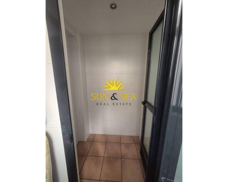 3 sypialnia Apartament na sprzedaż w La Nora z basenem garażem - 295 000 € (Ref: 9378136)