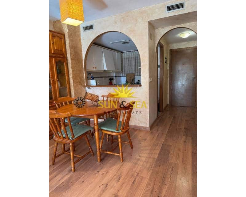 2 sypialnia Apartament do wynajęcia w Torrevieja z garażem - 900 € (Ref: 9378403)