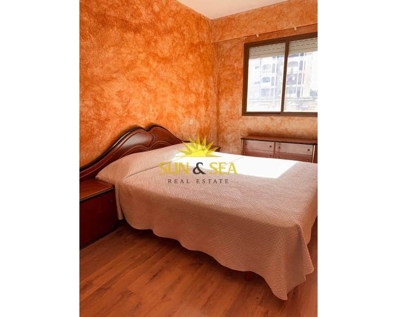 2 sypialnia Apartament do wynajęcia w Torrevieja z garażem - 900 € (Ref: 9378403)