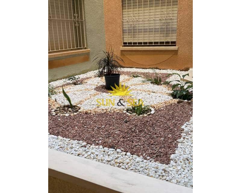 2 sypialnia Apartament do wynajęcia w Torrevieja z garażem - 900 € (Ref: 9378403)