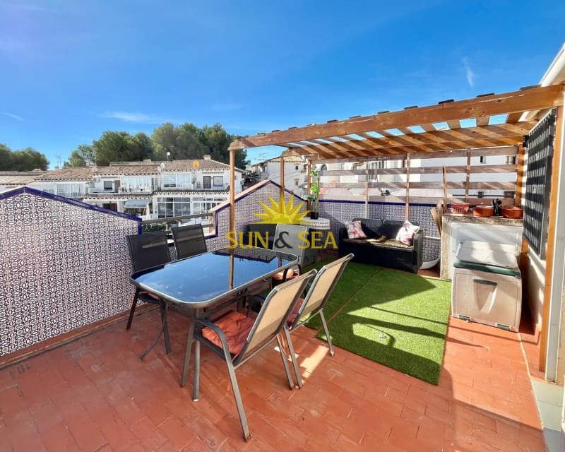 1 slaapkamer Penthouse te huur in Los Balcones met zwembad - € 600 (Ref: 9378404)