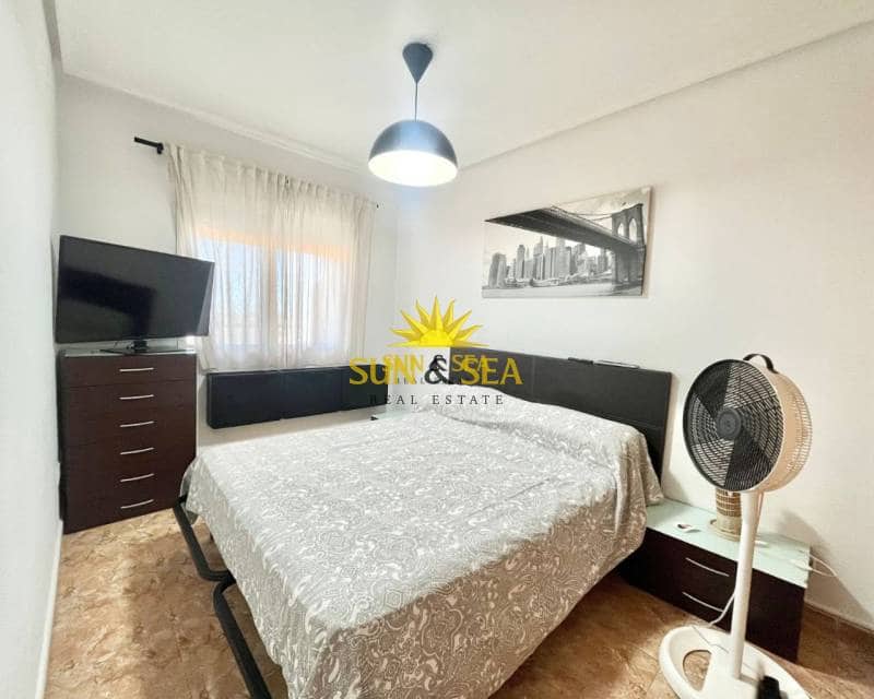 2 makuuhuone Huoneisto myytävänä paikassa Los Narejos mukana uima-altaan - 135 000 € (Ref: 9378458)