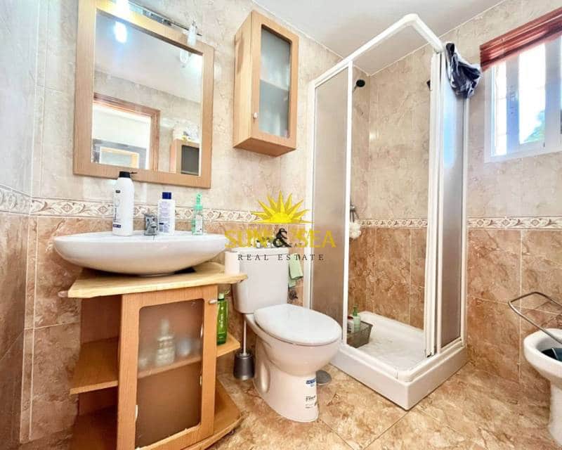 2 makuuhuone Huoneisto myytävänä paikassa Los Narejos mukana uima-altaan - 135 000 € (Ref: 9378458)