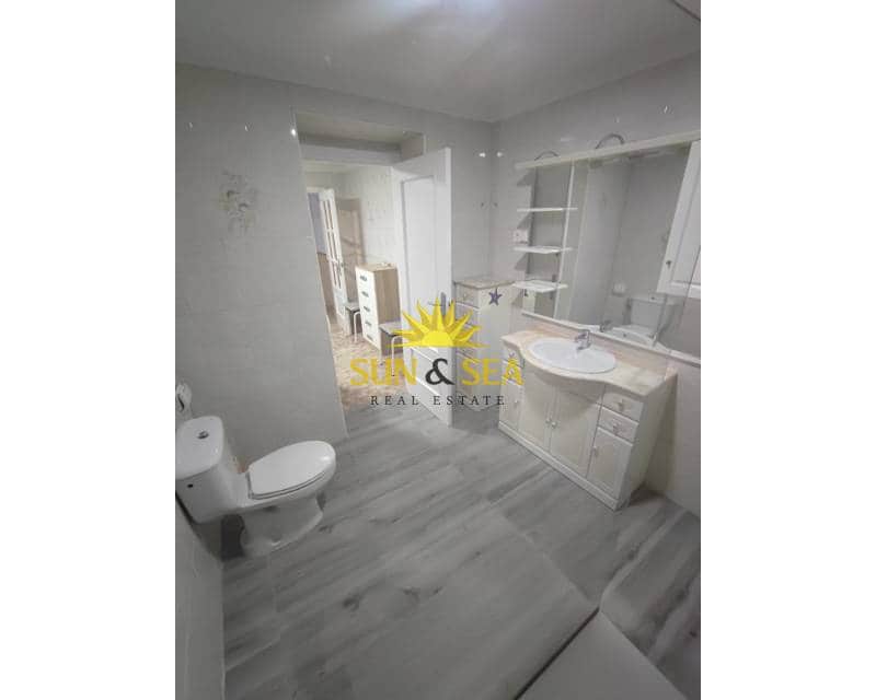 2 bedroom Apartment for rent in Alcantarilla - € 800 (Ref: 9378461)