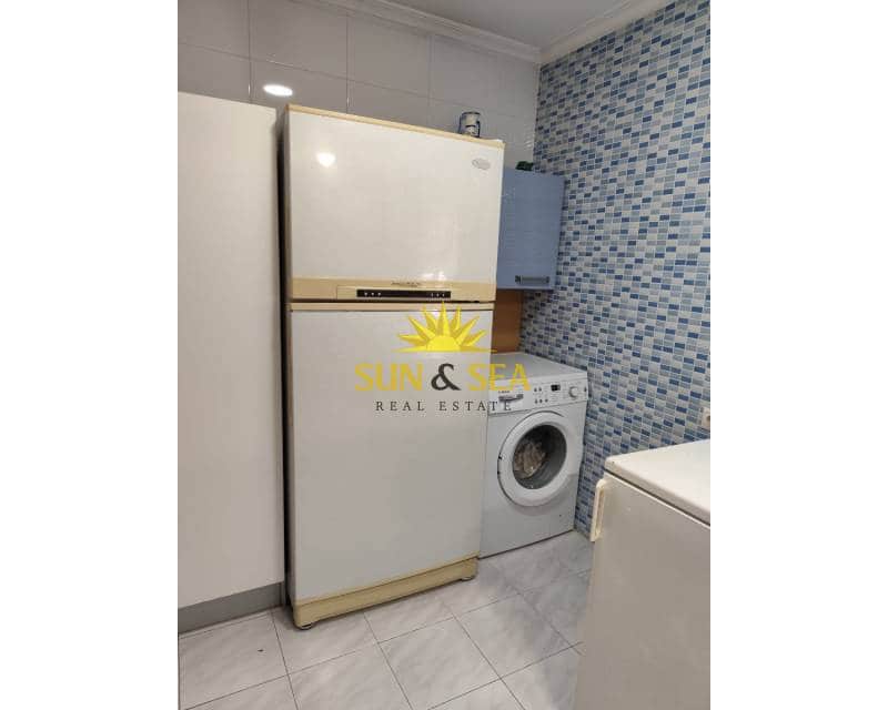 3 makuuhuone Huoneisto vuokrattavana paikassa Orihuela - 700 € (Ref: 9379523)