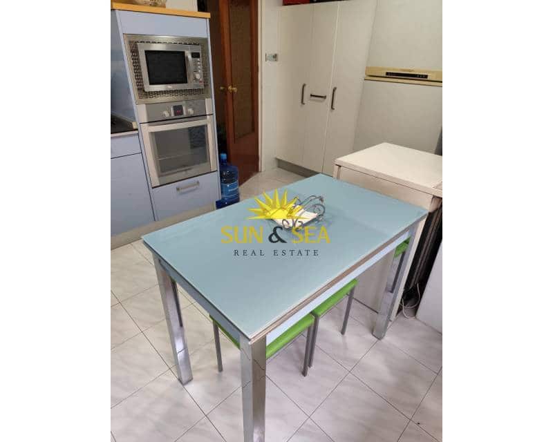 3 makuuhuone Huoneisto vuokrattavana paikassa Orihuela - 700 € (Ref: 9379523)