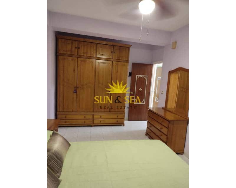 3 makuuhuone Huoneisto vuokrattavana paikassa Orihuela - 700 € (Ref: 9379523)