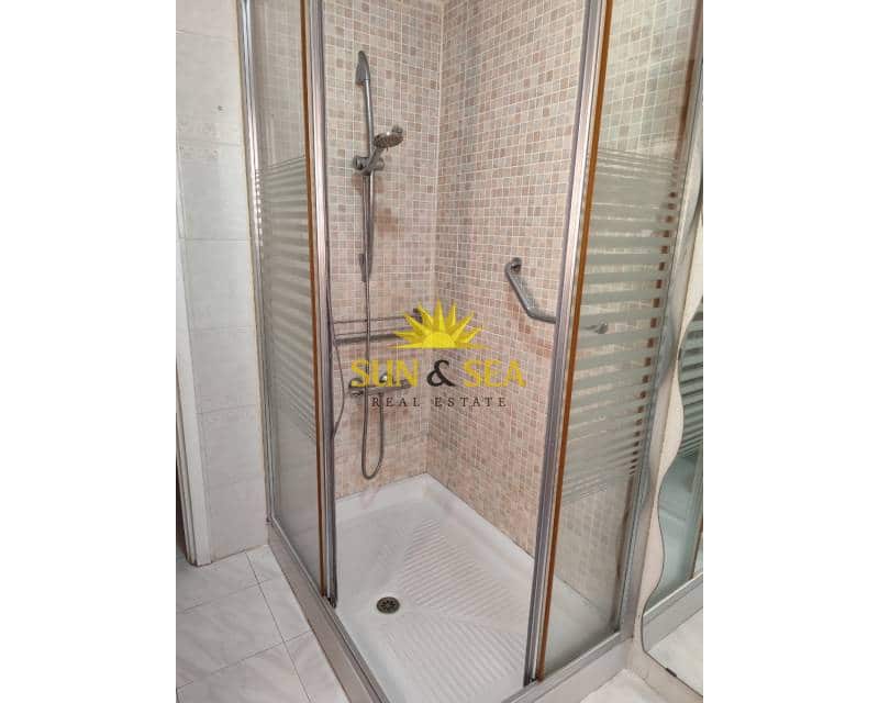 3 makuuhuone Huoneisto vuokrattavana paikassa Orihuela - 700 € (Ref: 9379523)