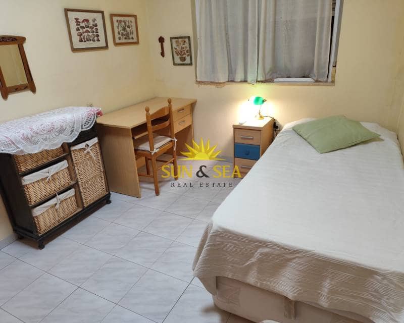 3 makuuhuone Huoneisto vuokrattavana paikassa Orihuela - 700 € (Ref: 9379523)