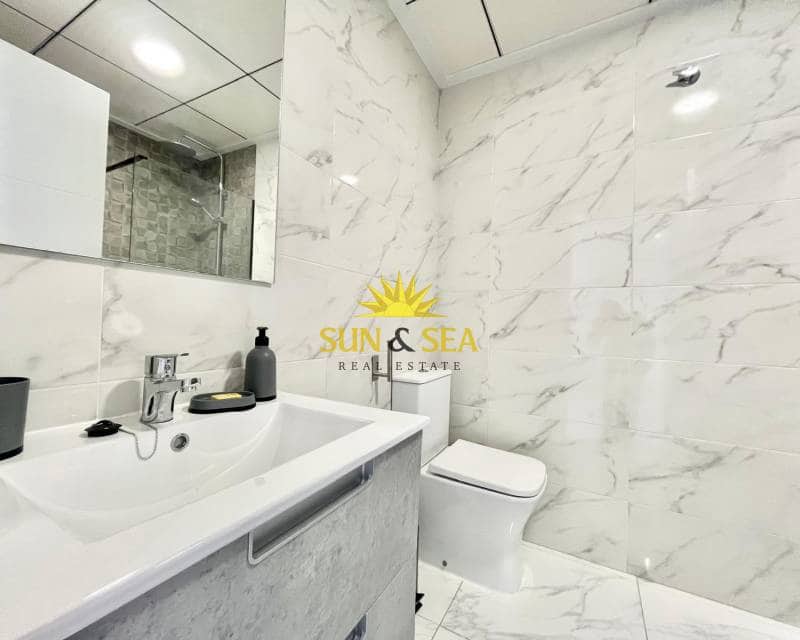 1 soverom Leilighet til leie i Torrevieja - € 750 (Ref: 9380710)