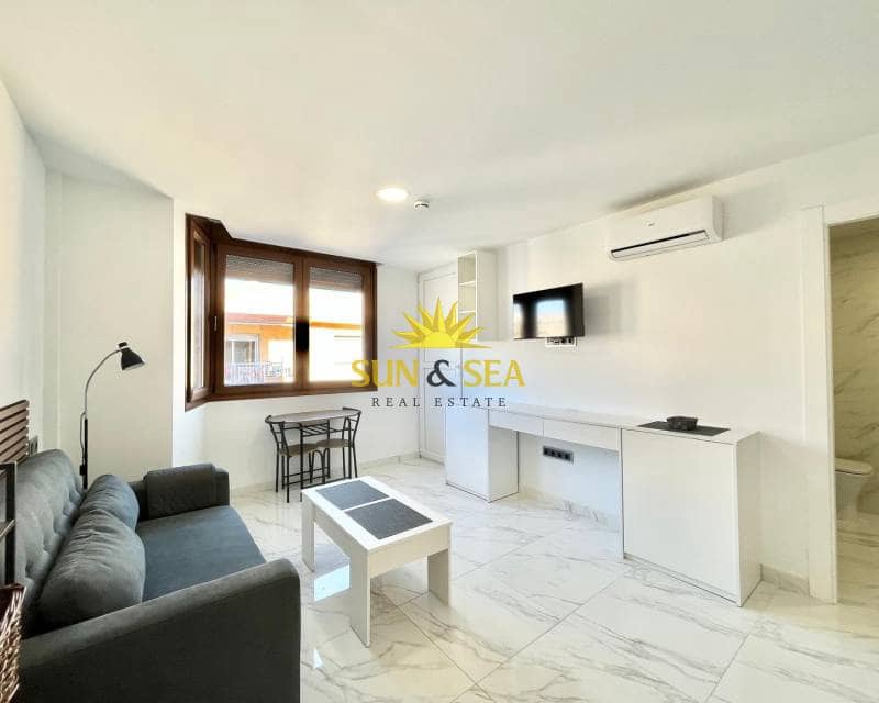 1 soverom Leilighet til leie i Torrevieja - € 750 (Ref: 9380710)