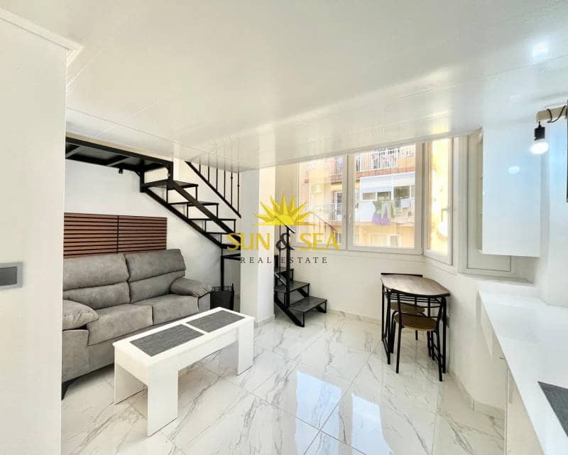 1 bedroom Apartment for rent in Torrevieja - € 900 (Ref: 9380713)