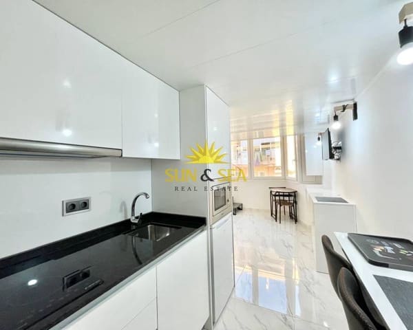 1 bedroom Apartment for rent in El Molino, Torrevieja - € 900 (Ref: 9380713)