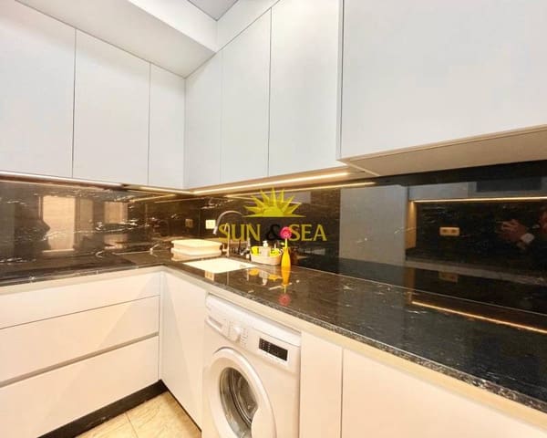 2 bedroom Apartment for rent in Centro, Los Alcázares with garage - € 650 (Ref: 9383881)