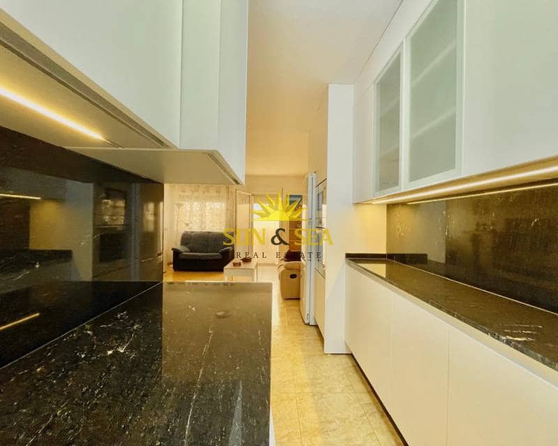 2 bedroom Apartment for rent in Los Alcazares with garage - € 650 (Ref: 9383881)