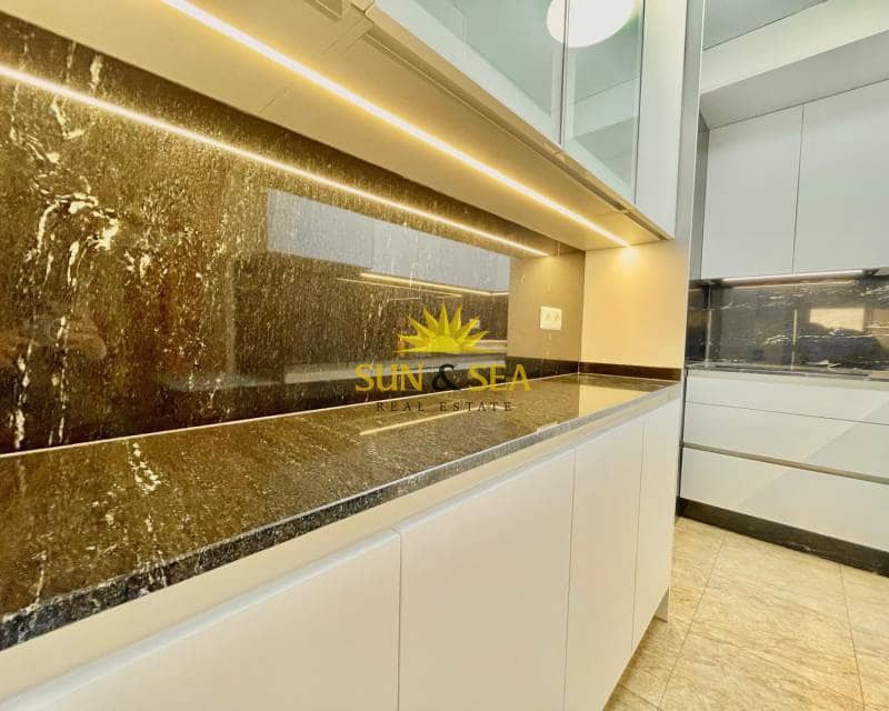 2 bedroom Apartment for rent in Los Alcazares with garage - € 650 (Ref: 9383881)