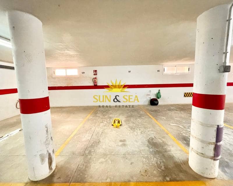 2 bedroom Apartment for rent in Los Alcazares with garage - € 650 (Ref: 9383881)