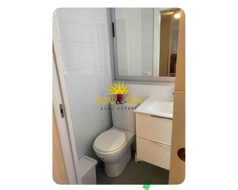 1 soveværelse Lejlighed til leje i Playa de San Juan - € 850 (Ref: 9386573)