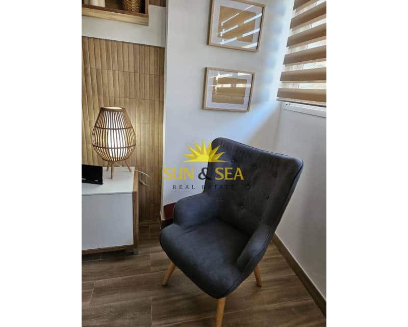 Appartement de 1 chambre à louer à Santa Pola - 850 € (Ref: 9386886)