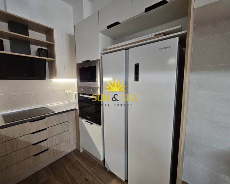 Appartement de 1 chambre à louer à Santa Pola - 850 € (Ref: 9386886)