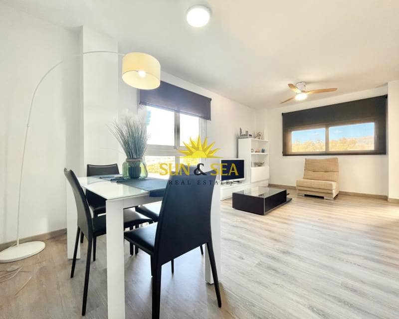 2 makuuhuone Huoneisto vuokrattavana paikassa Isla Plana mukana uima-altaan 
autotalli - 1 000 € (Ref: 9386888)