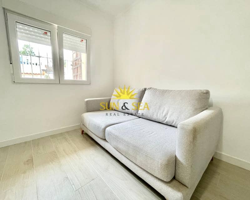 1 slaapkamer Villa te huur in San Fulgencio - € 700 (Ref: 9386889)