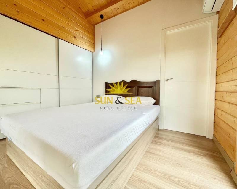 1 makuuhuone Asunto vuokrattavana paikassa Jacarilla mukana 
autotalli - 700 € (Ref: 9388218)