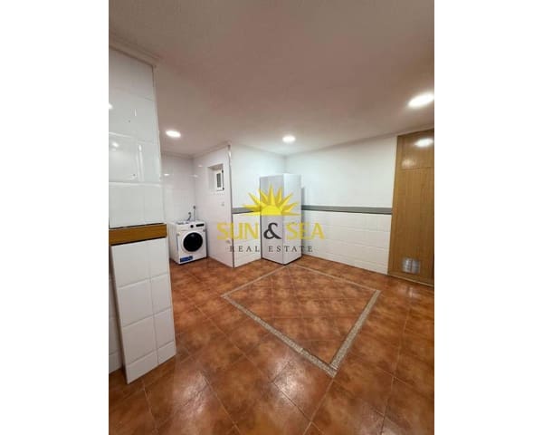 3 bedroom Apartment for rent in Elda - € 700 (Ref: 9389936)