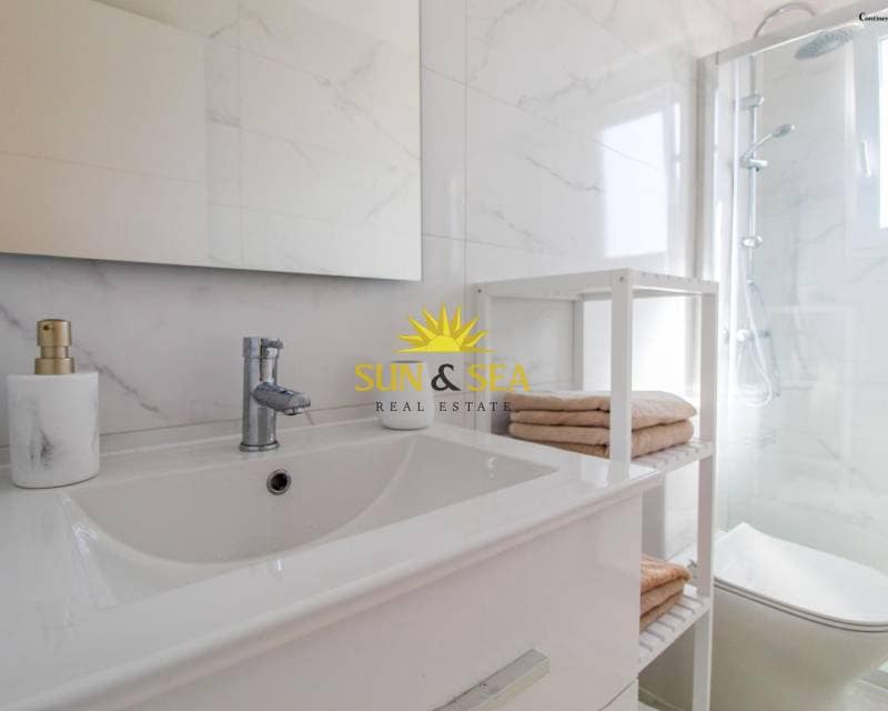 2 soverom Penthouse til salgs i Orihuela Costa - € 247 000 (Ref: 9395436)