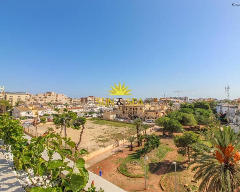 2 soverom Penthouse til salgs i Orihuela Costa - € 247 000 (Ref: 9395436)