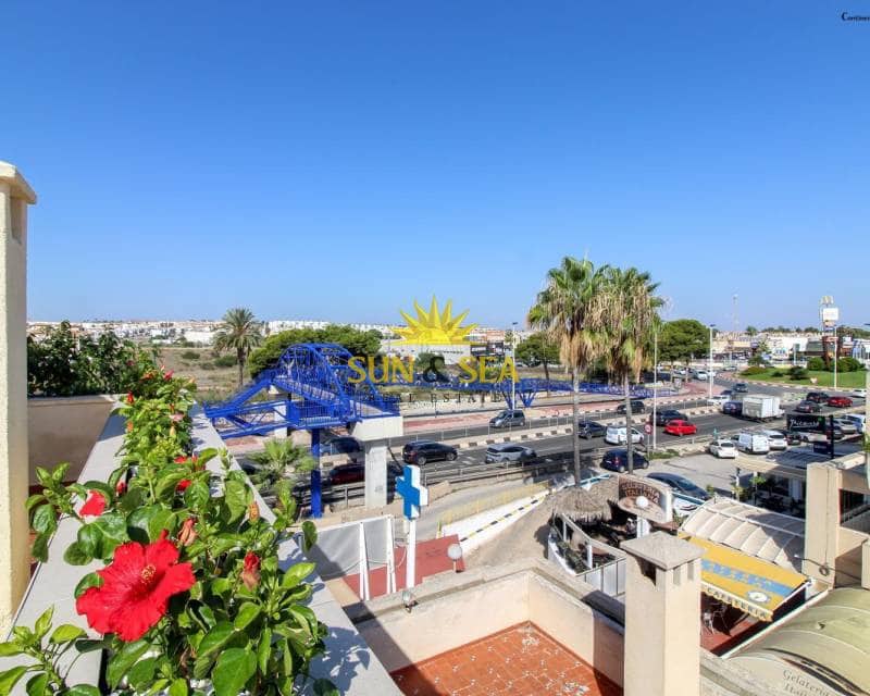 2 soverom Penthouse til salgs i Orihuela Costa - € 247 000 (Ref: 9395436)