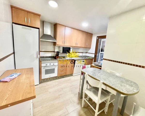 3 quarto Apartamento para arrendar em San Pedro del Pinatar ciudad, San Pedro del Pinatar com piscina garagem - 900 € (Ref: 9396748)